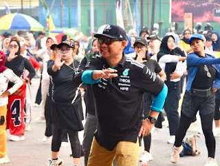 Bupati H Shalahuddin Pimpin Senam dan Gowes Bersama di Car Free Day Muara Teweh
