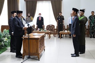 Bupati Batola Lantik Selamat Riyanto Jadi Sekda, Minta Perkuat Birokrasi