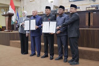 DPRD Kalsel Ketok Palu Perubahan Pajak-Retribusi dan APBD 2026