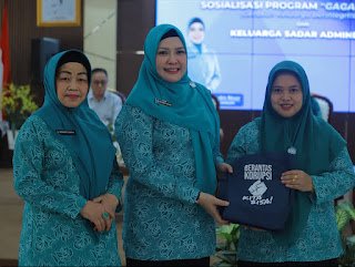 TP PKK HSS Dorong Keluarga Tanamkan Integritas dan Tertib Adminduk