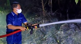 Turun Langsung Karhutla di Tanah Siang, Bupati Heriyus Prioritaskan Keselamatan Petugas