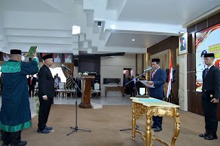Bupati HSS Lantik Yustan Azidin sebagai Sekda, Kukuhkan Komisaris PT Tirta Amandit